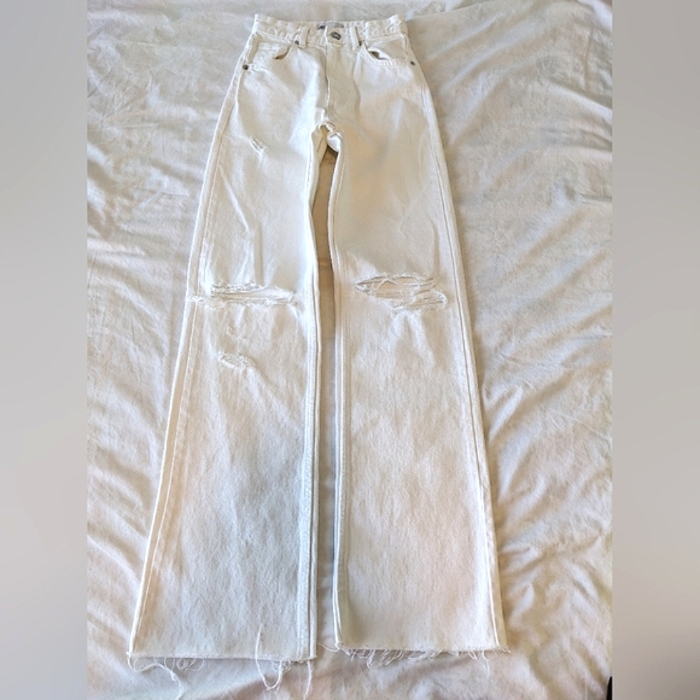 Zara White Straight Leg Jeans